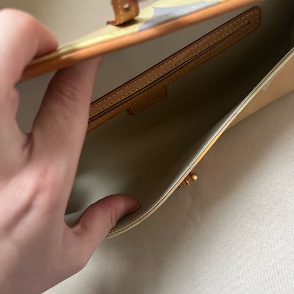 Authentic Louis Vuitton Monogram Vernis Fleurs Pochette (Rare color palette!) - Picture 11 of 13